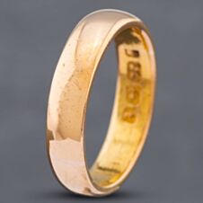 Pre-Owned 22ct Yellow Gold 5mm Plain Wedding Ring 41871343