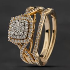 Pre-Owned 9ct Yellow Gold 0.65ct Brilliant Cut Diamond Bridal Set Ring 43121051