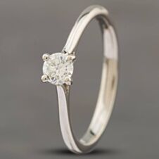 Pre-Owned Platinum 0.26ct Brilliant Cut Diamond Solitaire Ring 43121174