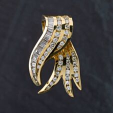 Pre-Owned 18ct Yellow Gold 1.90ct Diamond Baguette And Brilliant Cut Multi-Strand Loose Pendant 4314044