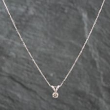 Pre-Owned White Gold 0.20ct Brilliant Cut Diamond Pendant & 18 Inch Trace Chain 4314191