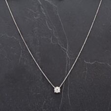 Pre-Owned 14ct White Gold 18" Round Brilliant Cut Diamond Cluster Pendant 4314534