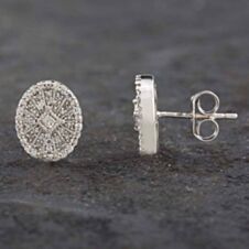 Pre-Owned 9ct White Gold 0.25ct Diamond Oval Stud Earrings 43170130