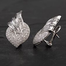 Pre-Owned 14ct White Gold 2.60ct Diamond Stud Earrings 4317055