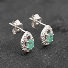 Pre-Owned 9ct White Gold 0.26ct Emerald & Diamond Teardrop Cluster 8mm Stud Earrings 43171313