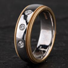 Pre-Owned 14ct Two Colour Gold 3 Stone Diamond Wedding Ring 4328652