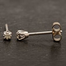Pre-Owned 14ct White Gold 0.07ct Four Claw Diamond Stud Earrings 4333078