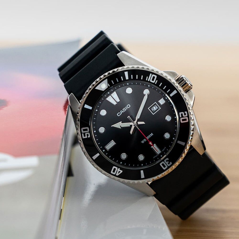 Casio MDV-107-1A1VEF Mens Diver Black Rubber Strap Watch