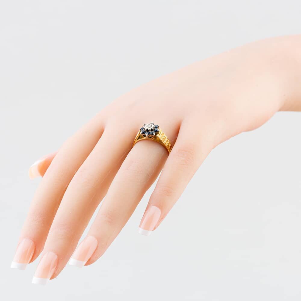 Pre-Owned 18ct Yellow Gold Sapphire Diamond Flower Bark