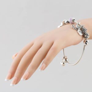Pre-Owned Pandora Silver Moments Heart Clasp 9.5 Inch Snake Charm