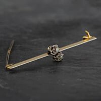 Pre-Owned Vintage Yellow Gold 0.40ct Diamond Two Stone Twist Bar Brooch 41131175