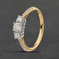 Pre-Owned 18ct Yellow Gold Diamond Diamond Set Shoulders Three Stone Ring 41482533