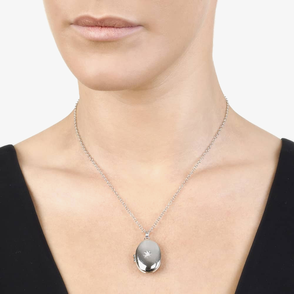 Hot Diamonds Romantic Oval Locket DP143