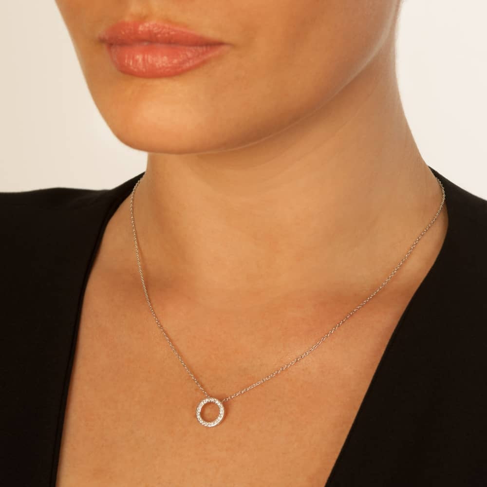 Hot Diamonds Striking White Topaz Circle Pendant DP661