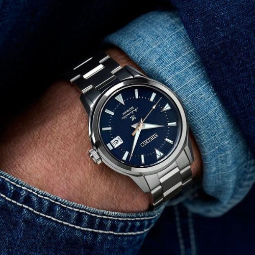 Buy Waterproof Watches This Summer