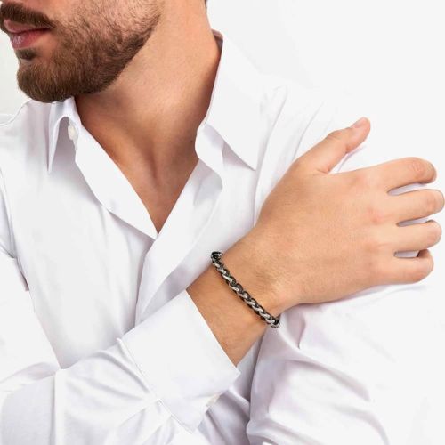 Curb_Bracelet_Style