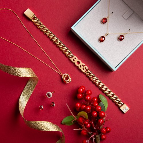 Wrap Up Your Winter Style