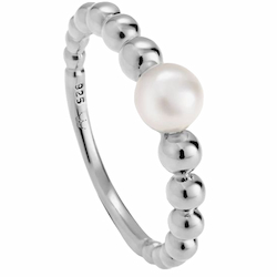 Jersey Pearl Ring For June Birthdays